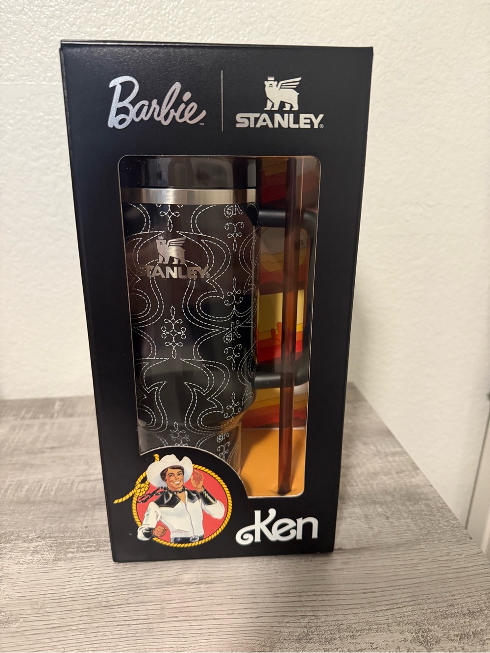 Stanley Black and Gold Quencher H2.0 Tumbler Box